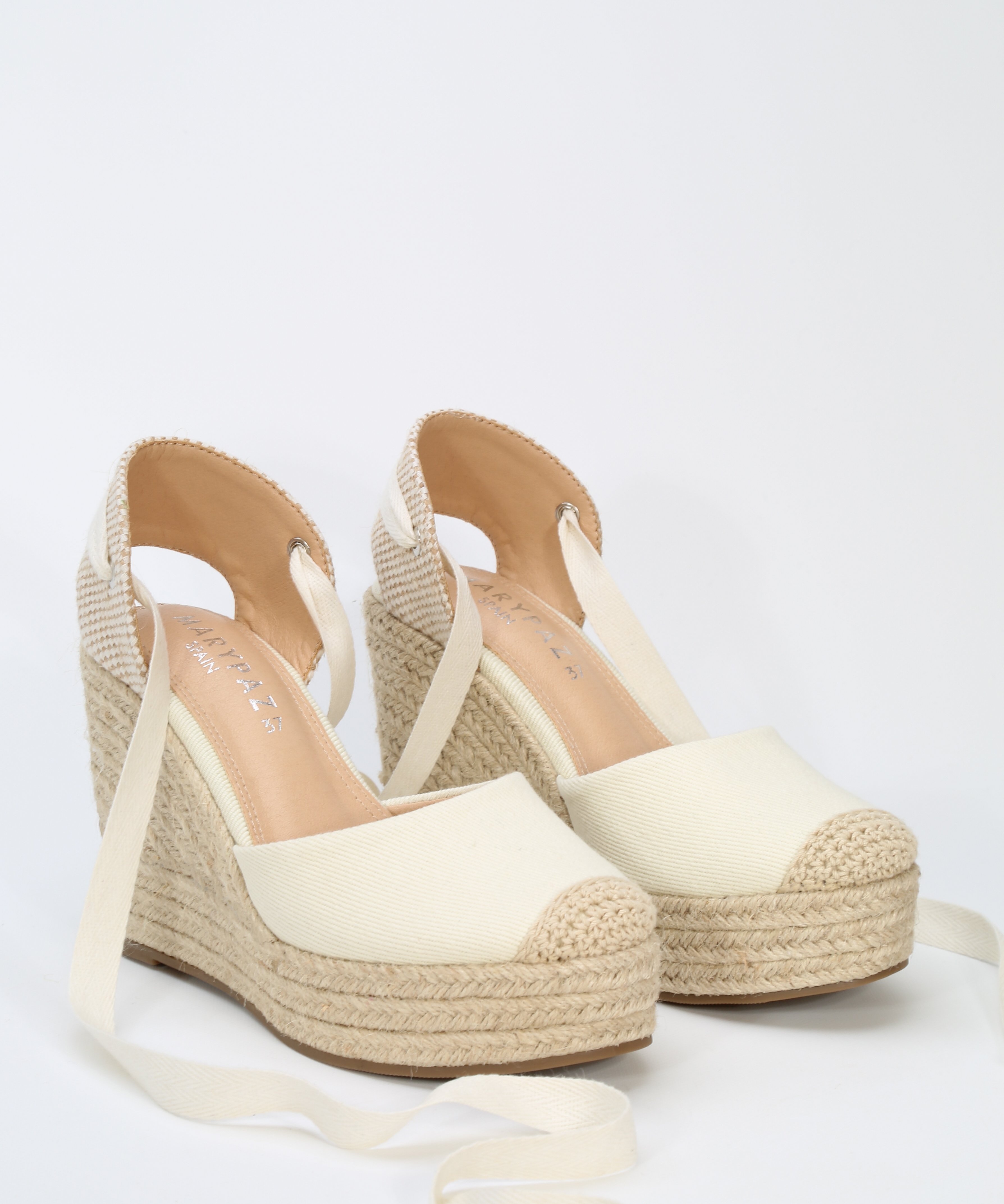 Cu&ntilde;a esparto lazada image number null